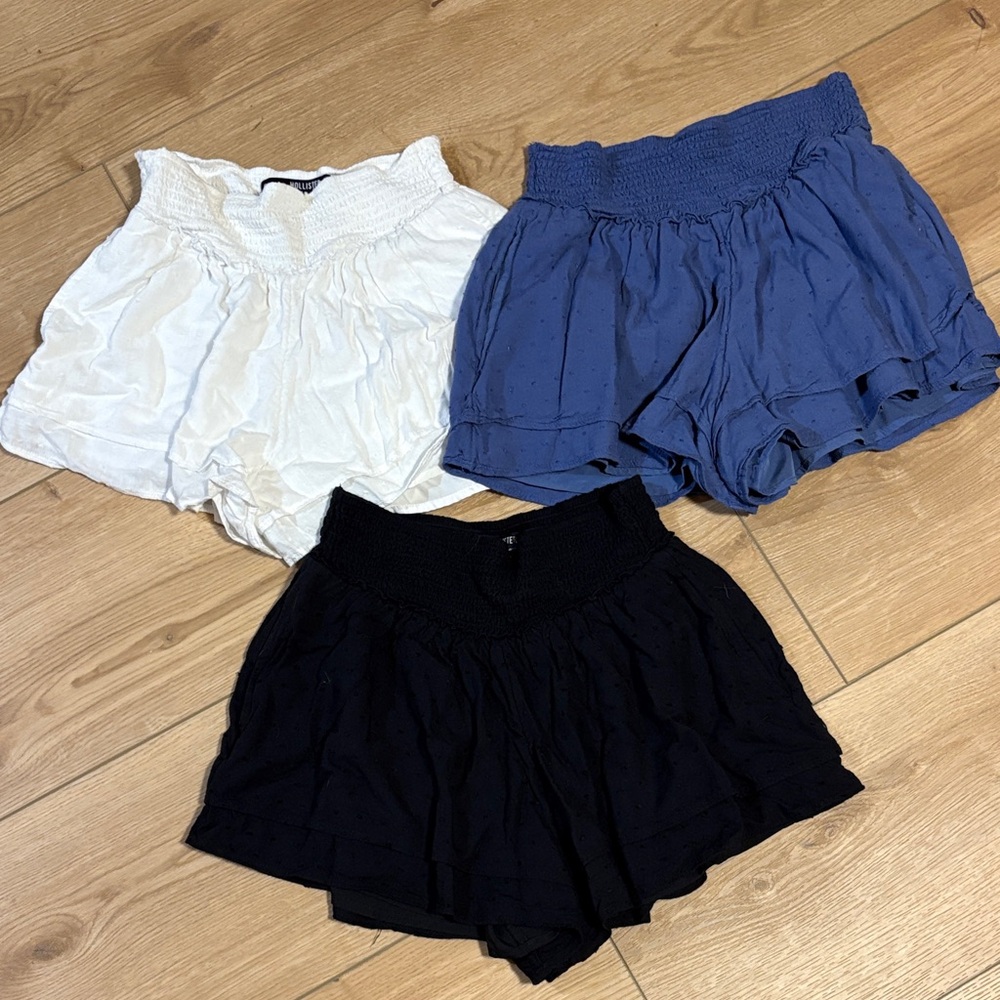 Hollister Women's High Waist Shorts - White, Blue, Black